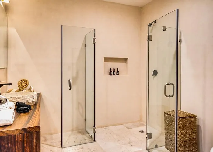 3 Bedroom Penthouse With Private Pool & Sunset Terrace *